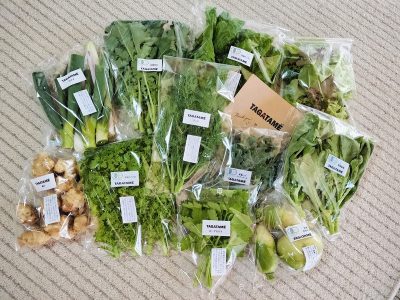 通販の天然酵母パンと有機野菜でリッチな朝食